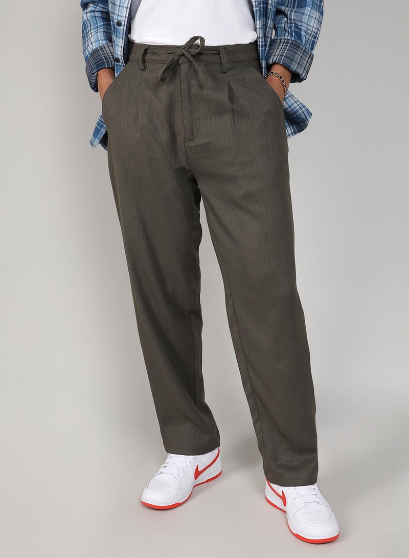 Campus Sutra Men's Olive Green Tailored Linen-Blend Trousers For Casual Wear | Tailored Fit | 4 Pockets | Drawstring Closure | Trousers Crafted With Comfort Fit For Everyday Wear - Image 2